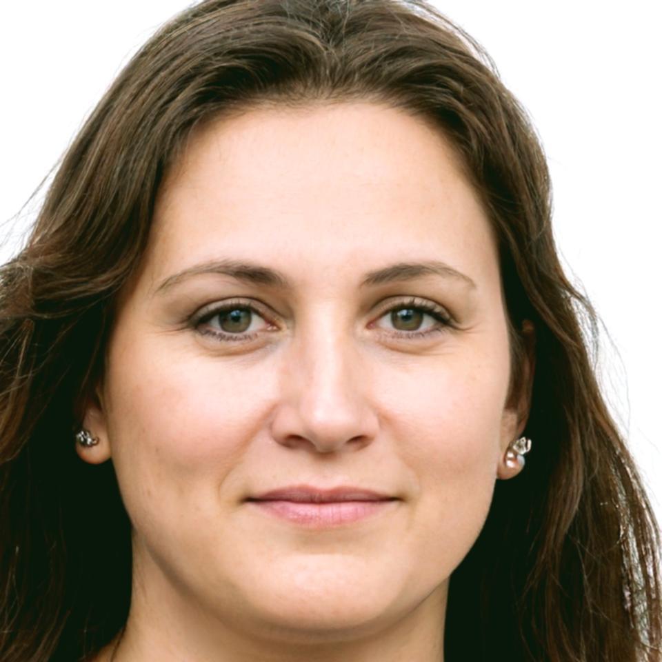 Elara Voss - Lead Monitoring Specialist